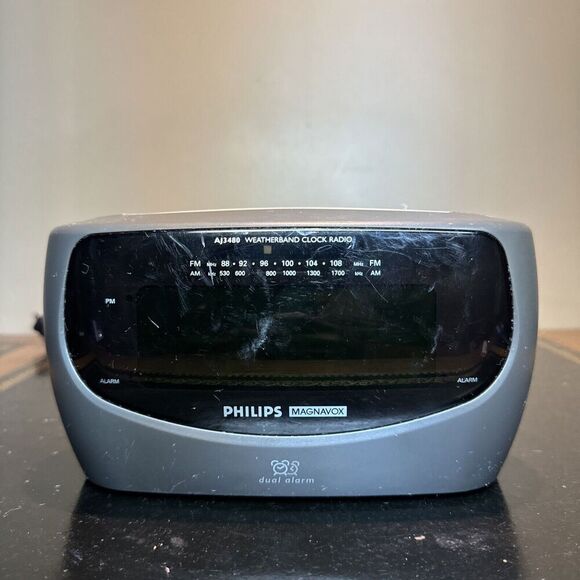 Philips Magnavox AJ3490 Weatherband Clock Radio Dual Alarm Clock - Vintage - Picture 1 of 6